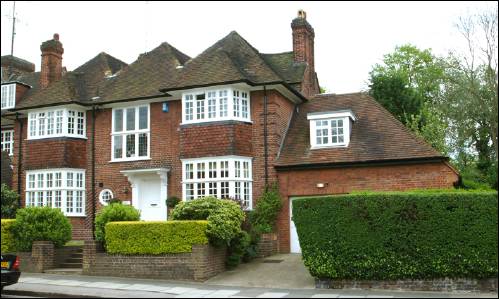06 Wellgarth Road a
